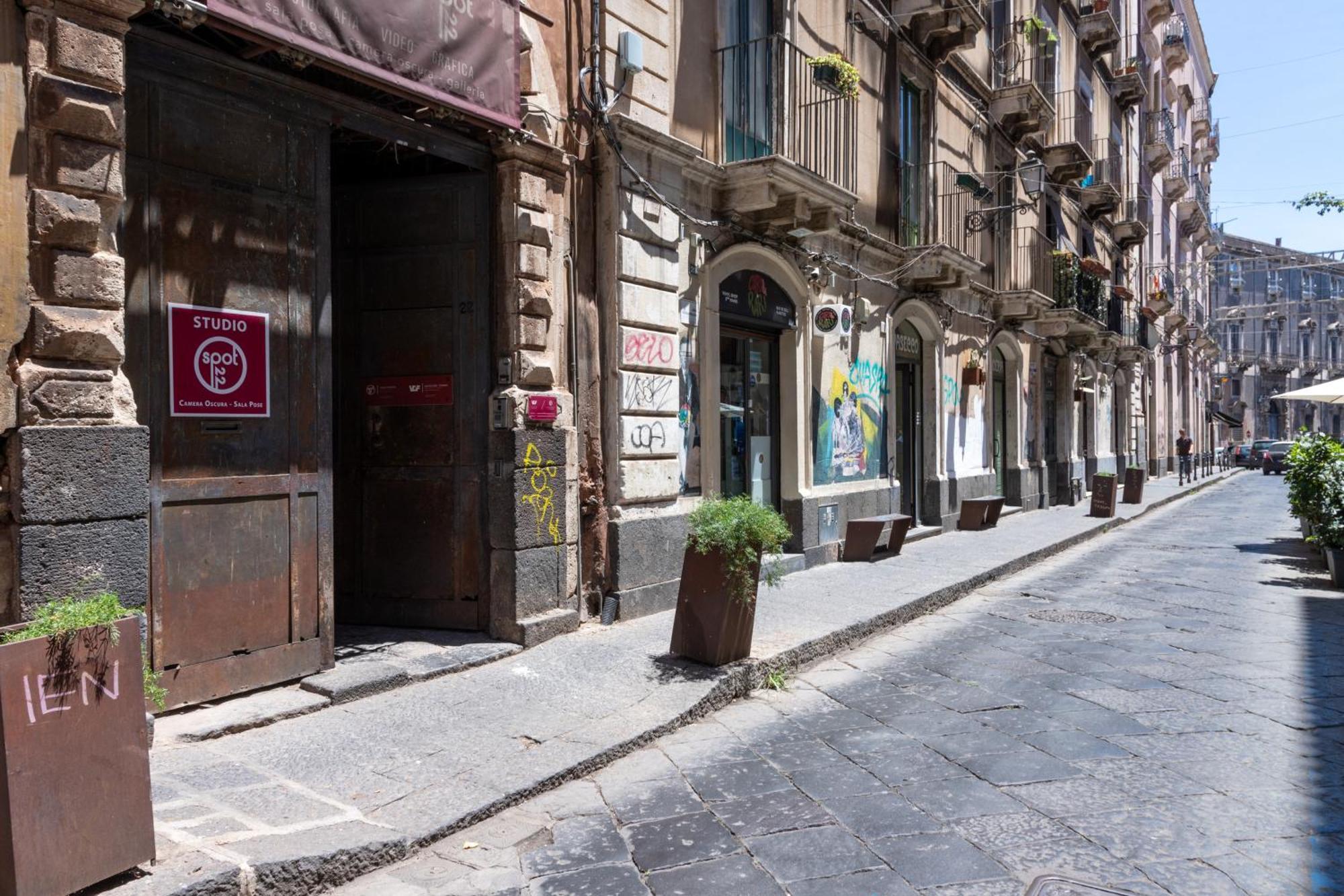 Cortile San Michele Villa Catania Bagian luar foto